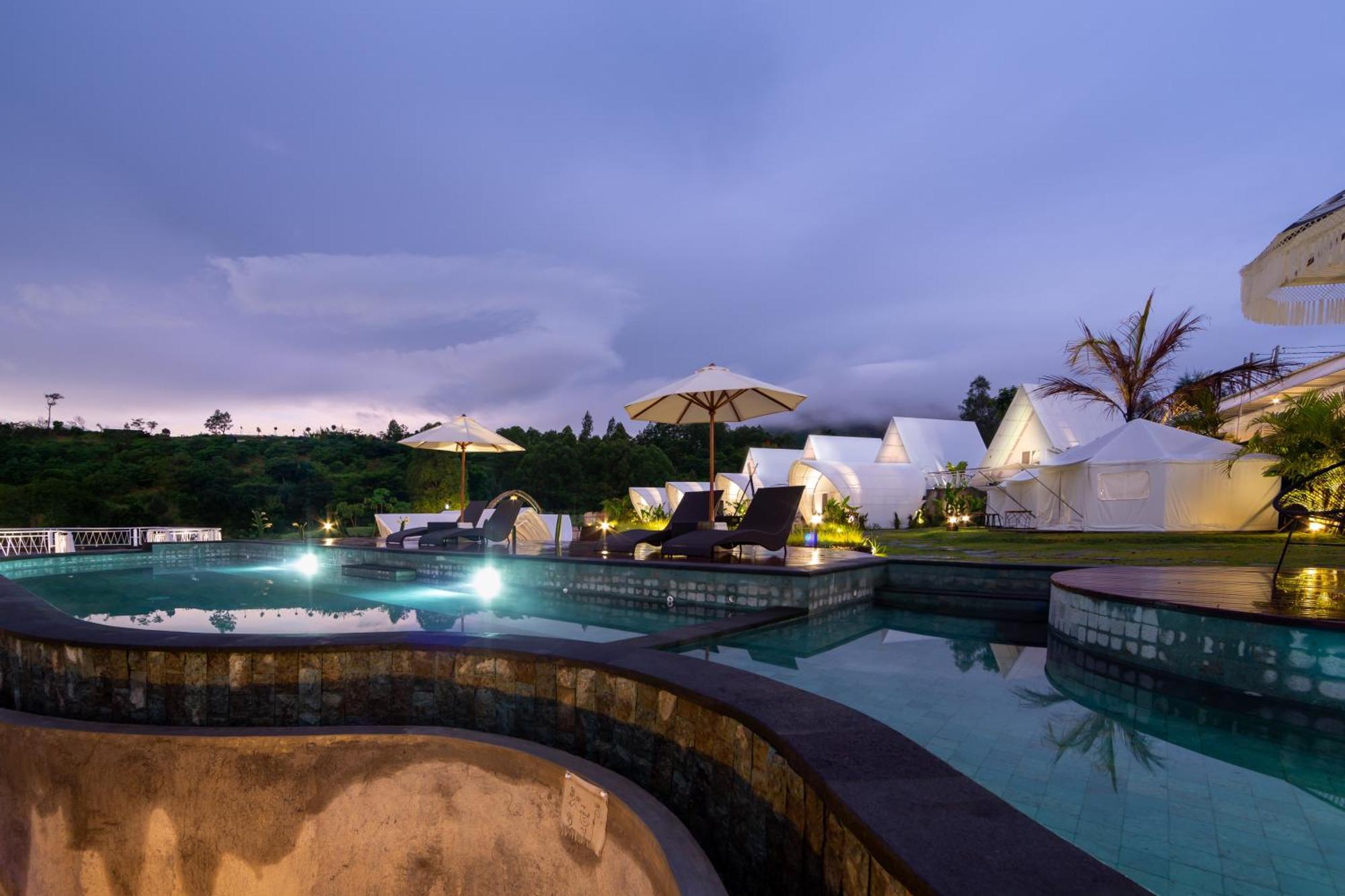 The Dewi Kintamani Luxury Glamping And Natural Hotspring Hotel Buitenkant foto