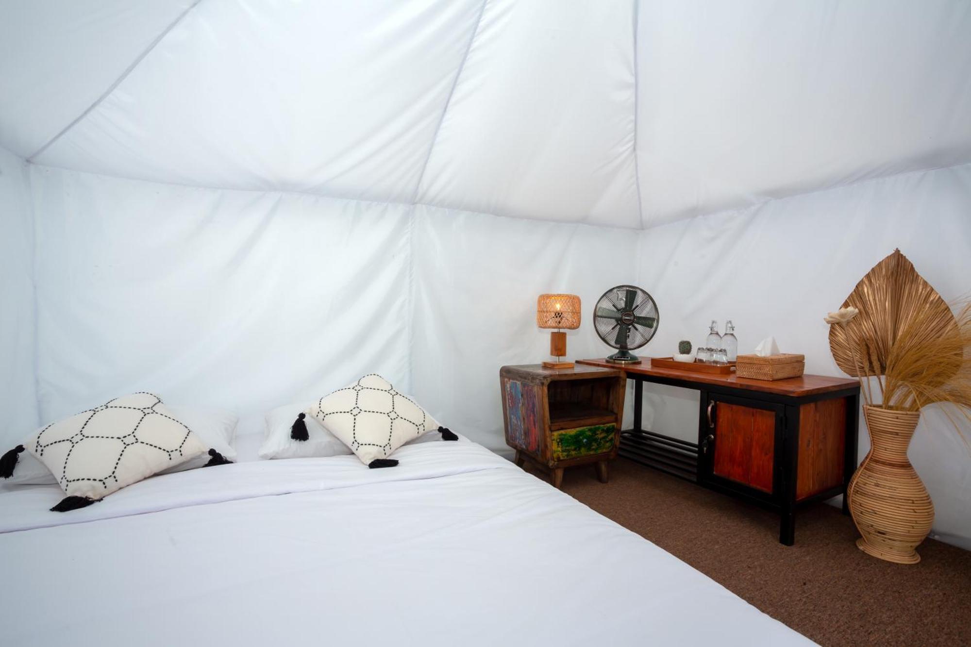 The Dewi Kintamani Luxury Glamping And Natural Hotspring Hotel Buitenkant foto